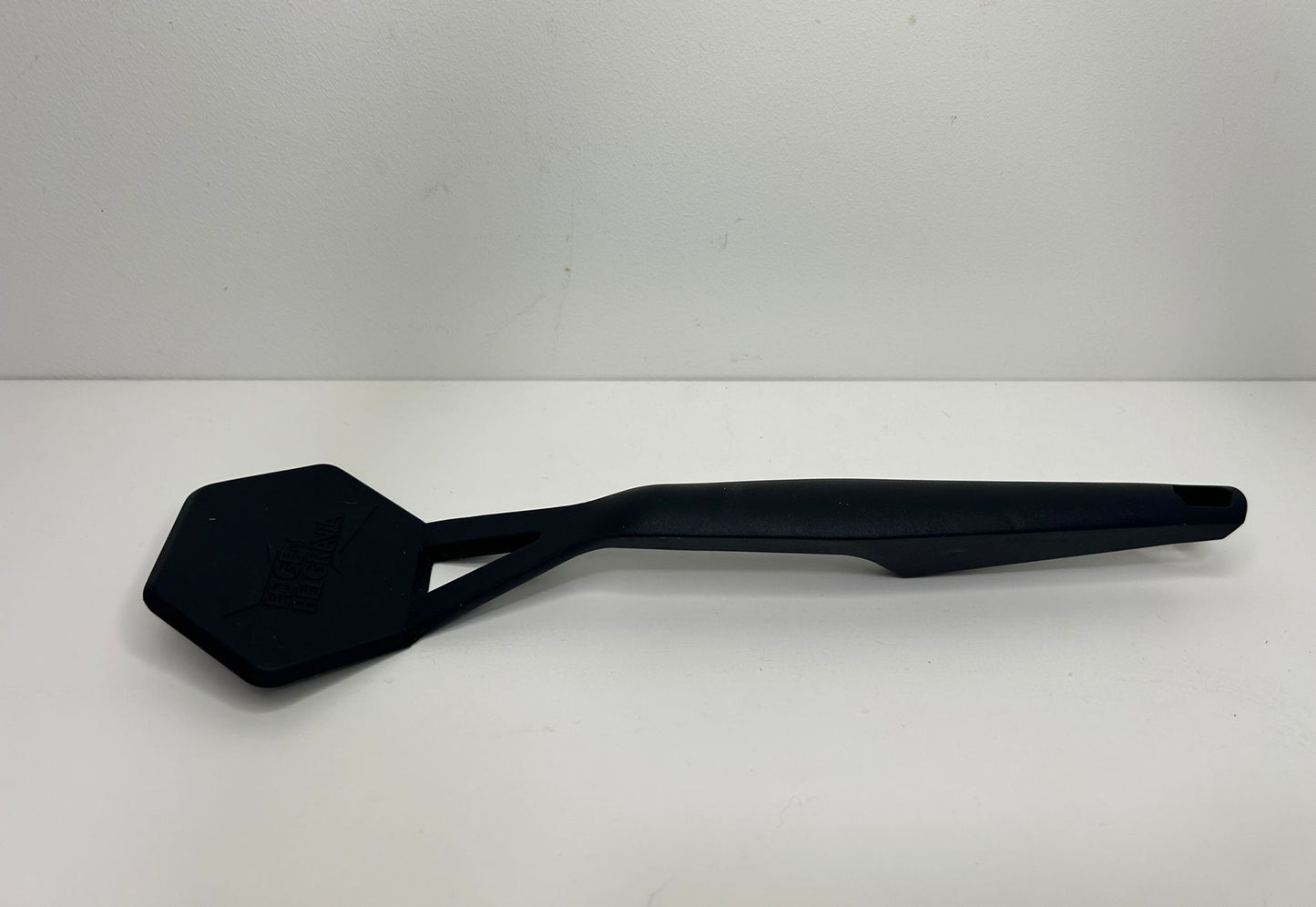 Edge of Belgravia - Stingray Silicone Turner Spatula